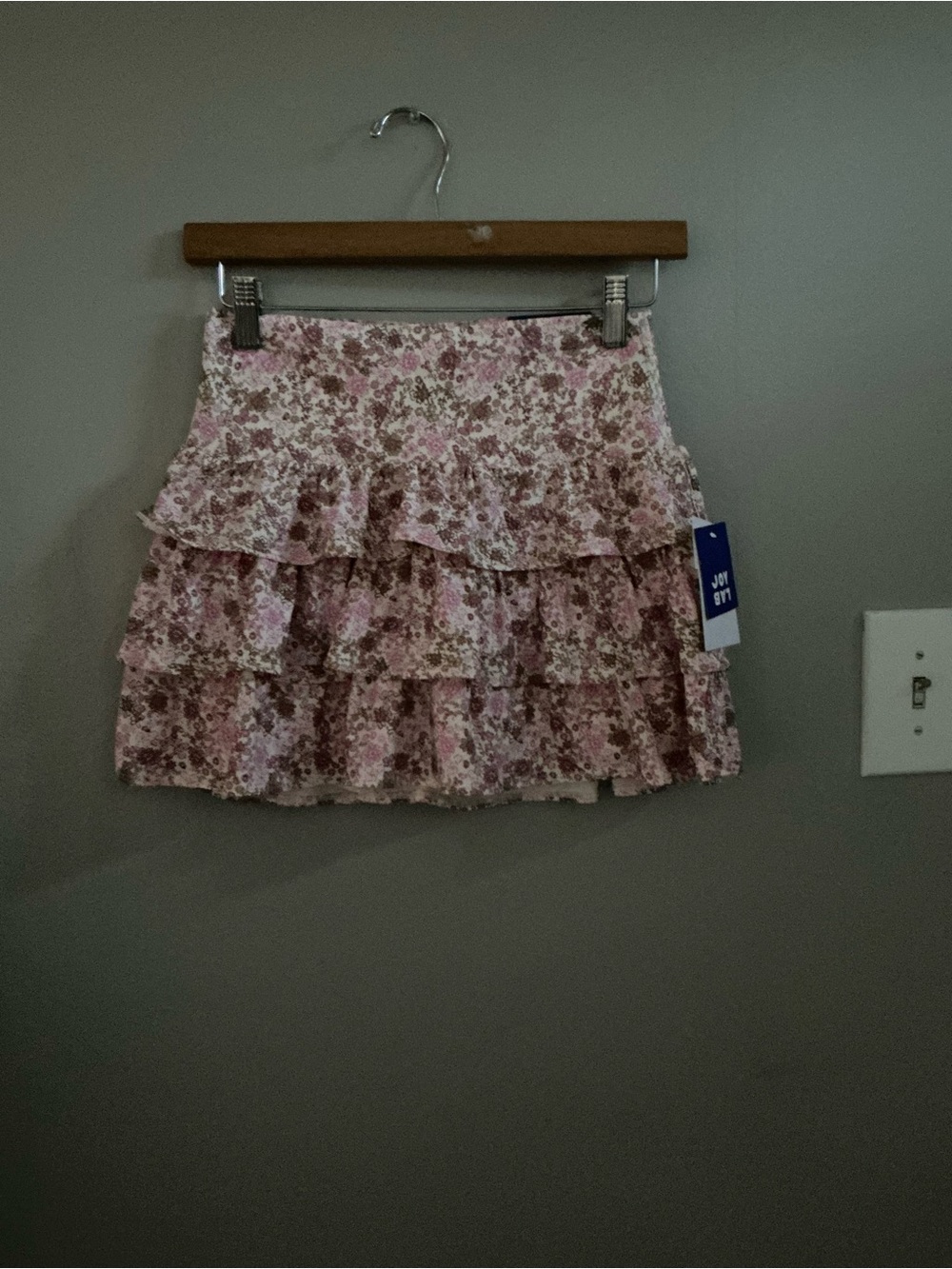 Women’s High Rise Floral Ruffle Mini Skort   Pink /Brown.  S - Picture 8 of 10